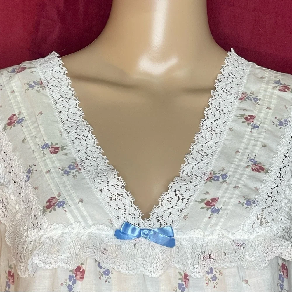 Vintage Handmade Delicate Floral Nightgown Romantic Sleep Dress Medium